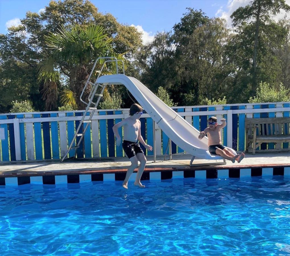 Whanganui River Top 10 Holiday Park מראה חיצוני תמונה