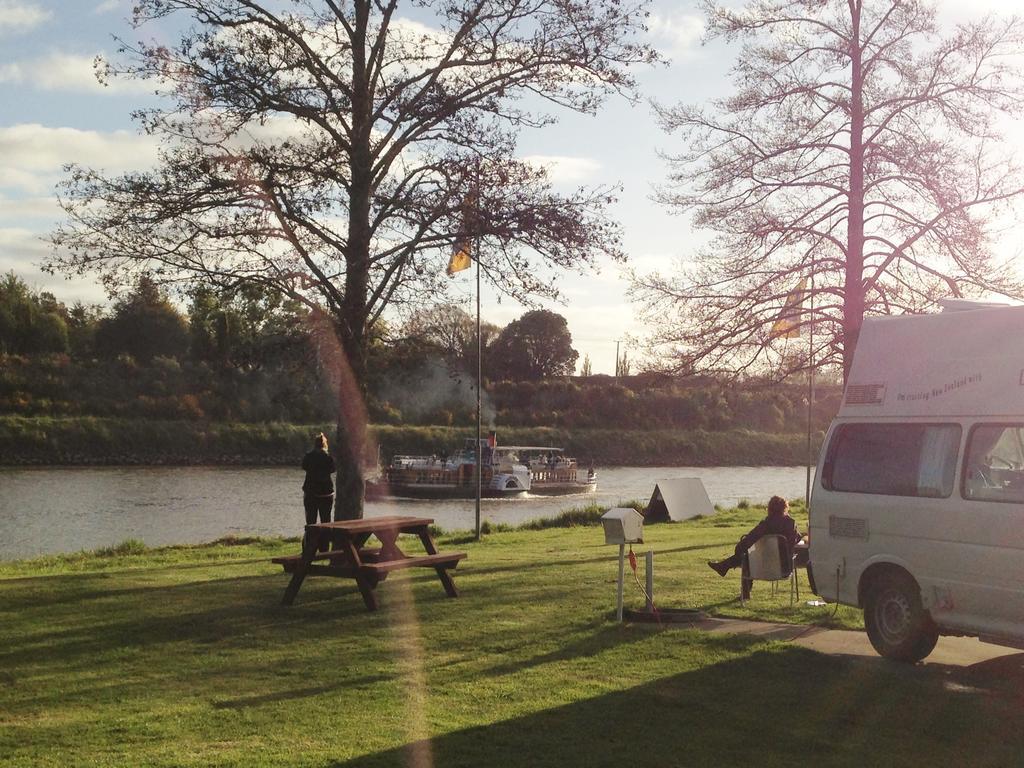 Whanganui River Top 10 Holiday Park מראה חיצוני תמונה