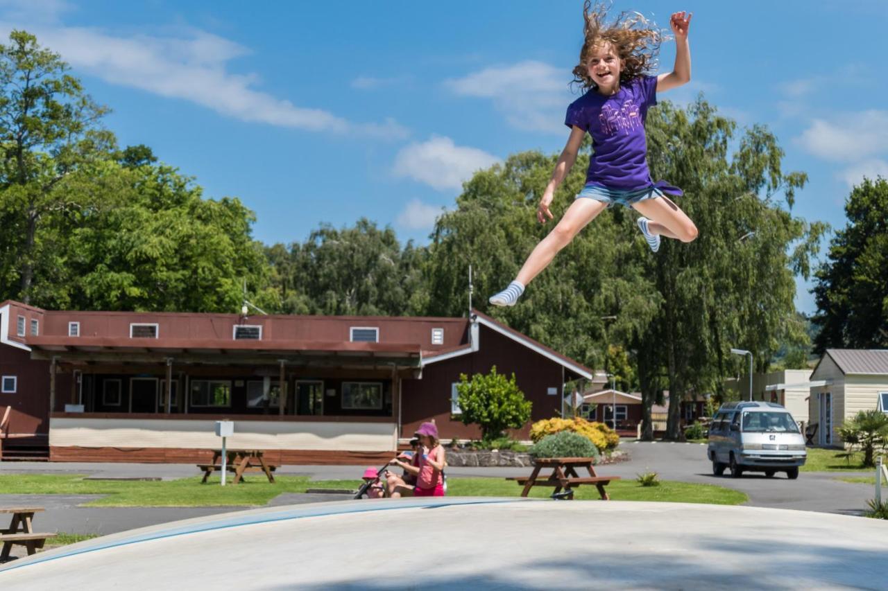 Whanganui River Top 10 Holiday Park מראה חיצוני תמונה